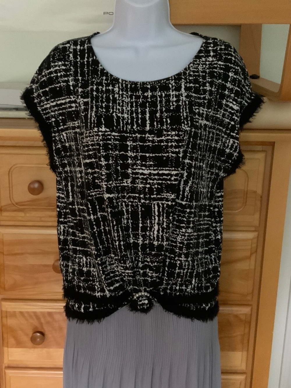 Monari women’s t-shirt, size 38, black and white